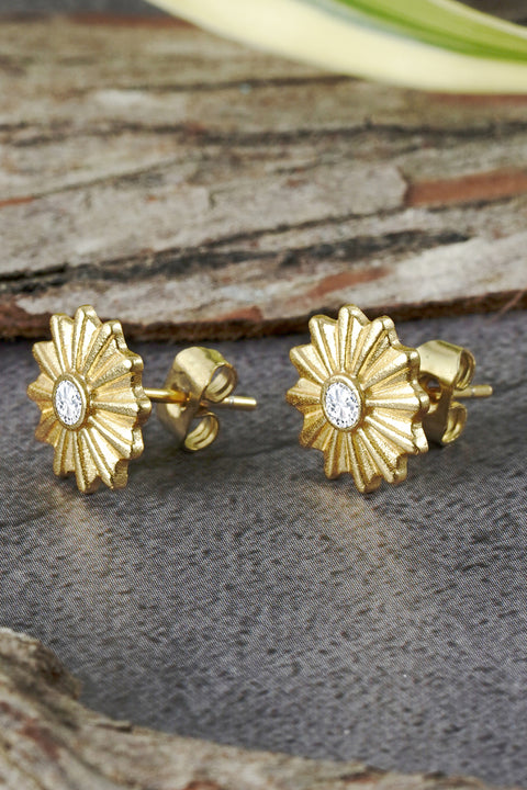 Daisy Stud Earrings - GF