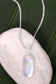 Mother Of Pearl Pendant Necklace - SF