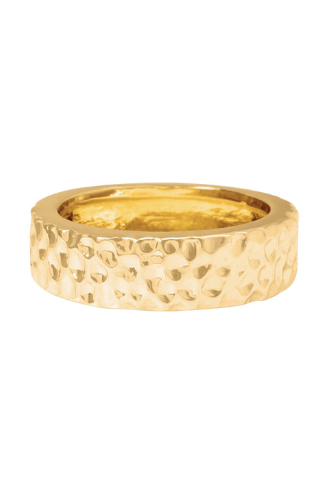 Hammered Wide Ring In Gold Tone - GF